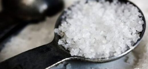 sel ou sucre : lequel est le meilleur pour la santé
