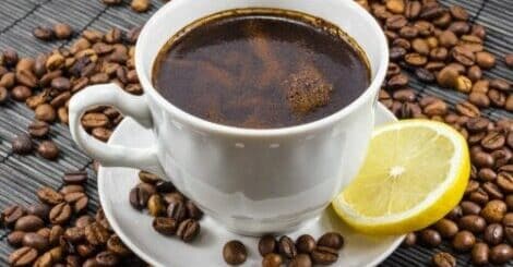 jus de citron et café