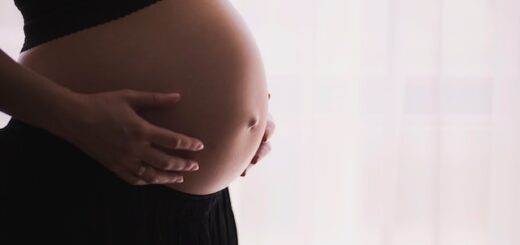 Haptonomie exercices chez femme enceinte