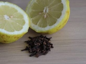 Clou de girofle et citron pour faire l'amour
