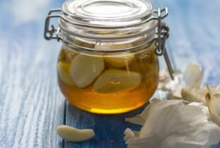 Tisane d'oignon pour faciliter l'accouchement