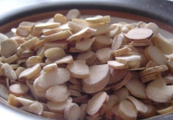 Racine de pivoine pour réguler les règles